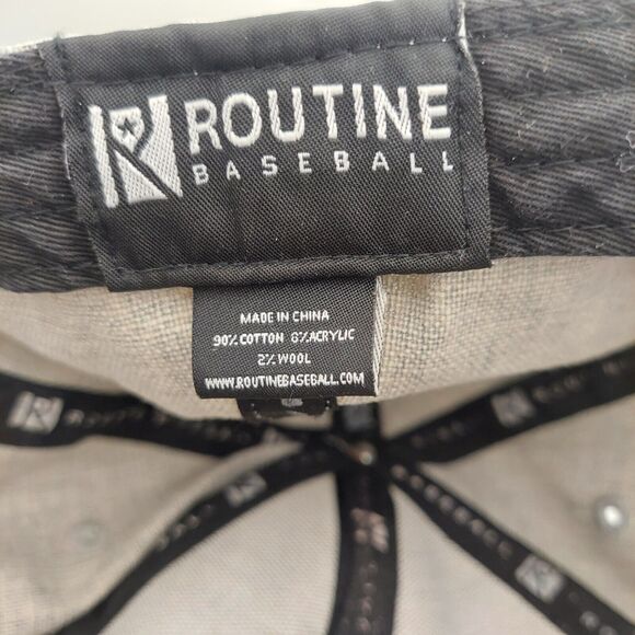 Routine Baseball Cap Men's Gray 7 1/4 Fitted Black Baseball Bats Emblem Hat - Picture 11 of 16